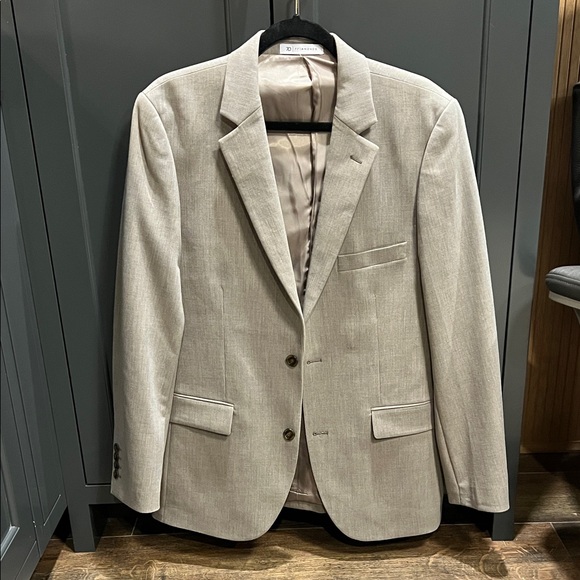 7 Diamonds Men's Beige Blazer